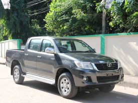 Toyota Hilux Double Cabin Pickup 2015