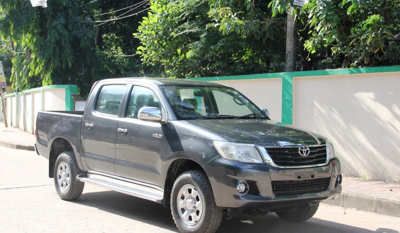 Toyota Hilux Double Cabin Pickup 2015