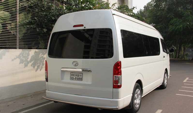 Toyota Hiace Grand Cabin Price In Bangladesh full