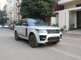 Range Rover Autobiography Vogue 2017