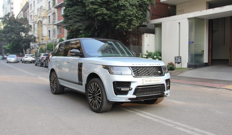 Range Rover Autobiography Vogue 2017