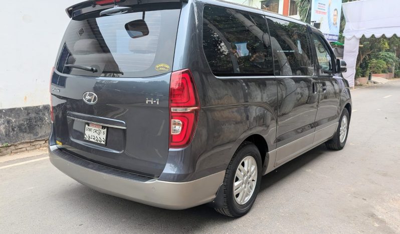 Hyundai H1 New Shape Sunroof Price In Bangladesh full