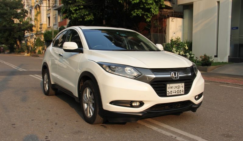 Honda Vezel Non-Hybrid Octane Drive Premium Feel & Smart Choice 2014