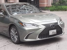 Lexus ES300H 2019 | Sunroof | Seat Memory | Registration 2023