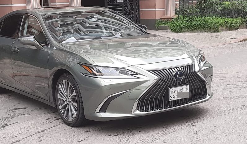 Lexus ES300H 2019 | Sunroof | Seat Memory | Registration 2023