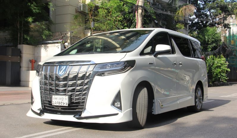 Toyota Alphard Executive Lounge E-Four New Shape 2019