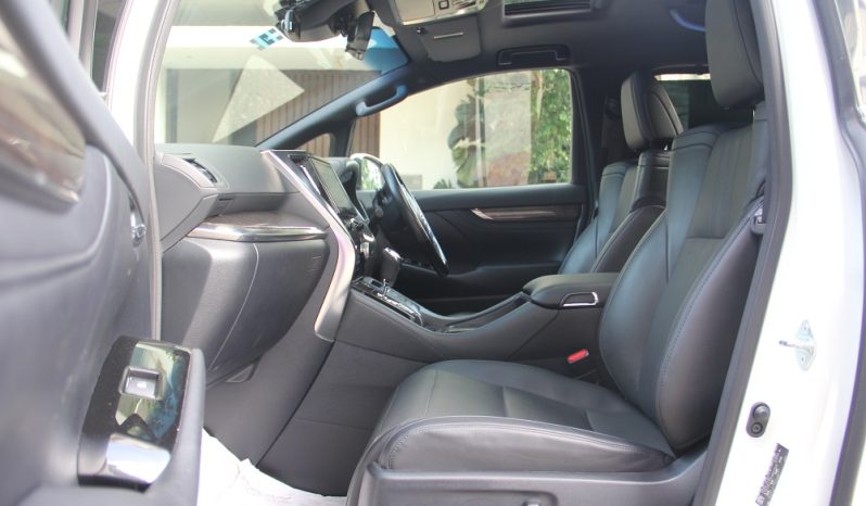 Toyota Alphard Executive Lounge E-Four Price In Bangladesh full