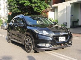 Honda Vezel S Package Non-Hybrid Octane Drive 2015