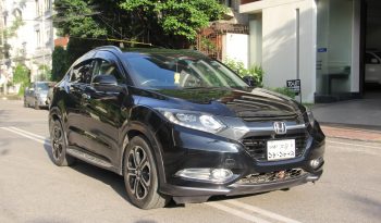 Honda Vezel S Package Non-Hybrid Octane Drive 2015